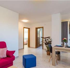 6 bedroom villa with pool near Pula, sleeps 12